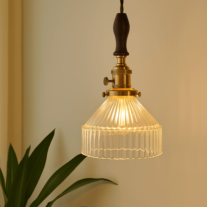 Hanglamp - Gestreepte Glazen Kap & Warme Sfeergloed