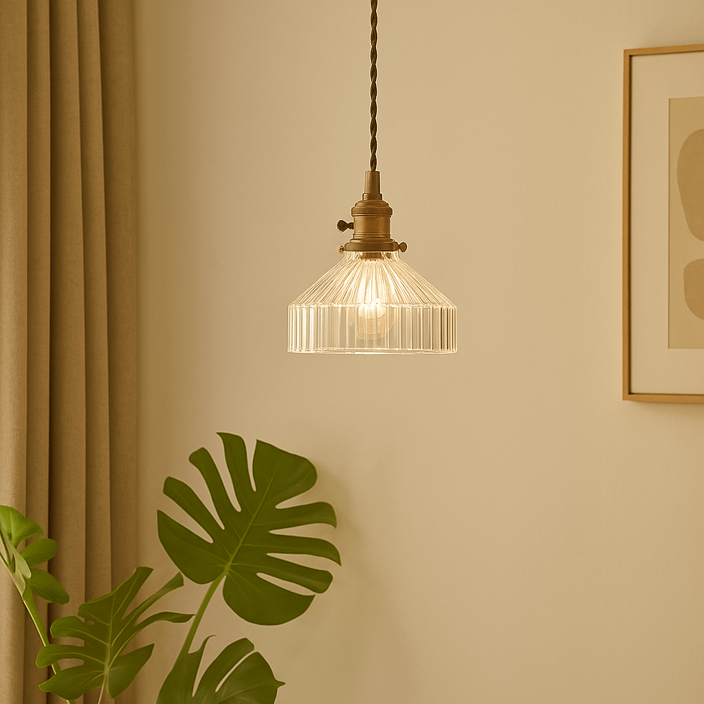 Hanglamp - Gestreepte Glazen Kap & Warme Sfeergloed